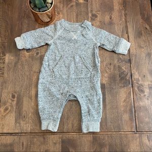 BABY GAP -  Grey Jumpsuit  size: 3 months